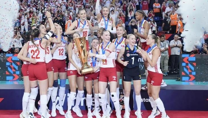 KADIN VOLEYBOLCULARIMIZ 2.KEZ AVRUPA ŞAMPİYONU …