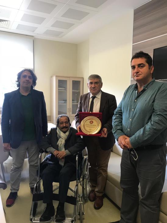 Prof. Dr.Abdülbaki KUMBASAR 'a TÜRK DÜNYASI YILDIZI ödülü takdim edildi.